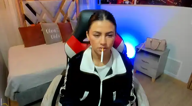 Snapshot of Kendall_Sophy chatting on 12/09/24, 07:39 Kendall Sophy online show from 12/09/24, 07:39