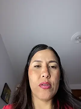 Snapshot of manuela_star chatting on 05/19/26, 12:49 manuela star online show from 05/19/26, 12:49