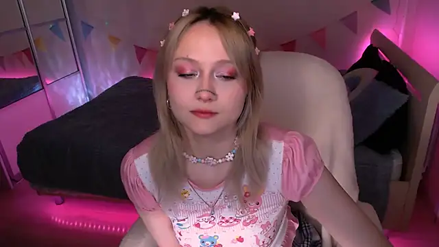 MariaMango online show from 01/31/25, 04:38