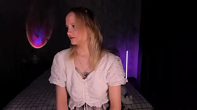 MariaMango online show from 02/14/25, 02:18