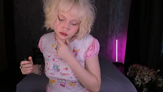 MariaMango online show from 10/23/25, 04:45