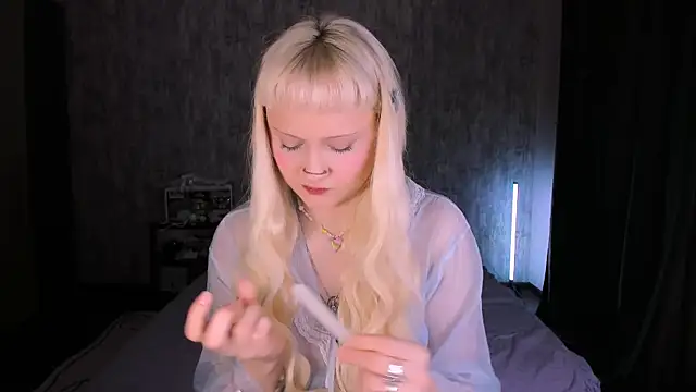 MariaMango online show from 11/14/25, 02:10