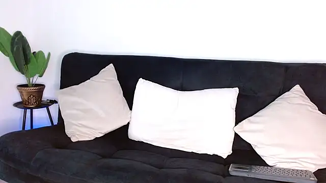 frank myles online show from 12/03/25, 09:02