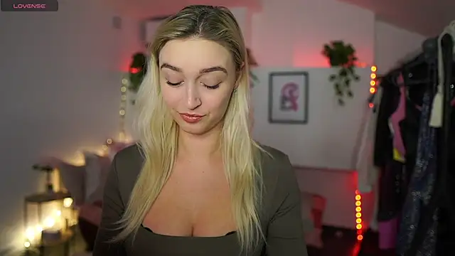 Alexis   Texas online show from 12/03/24, 07:22