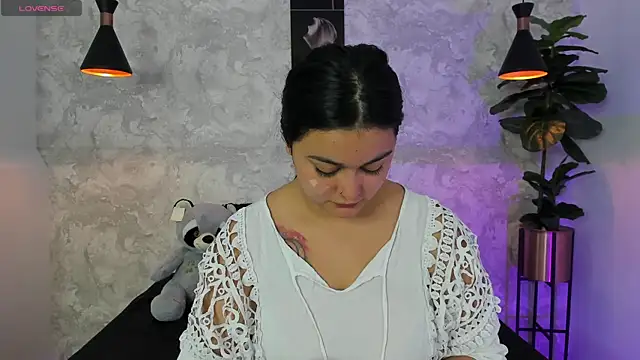 alina stark online show from 02/05/25, 04:36