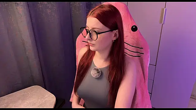 RozieRose online show from 10/12/25, 04:55