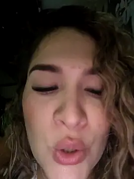 Snapshot of Sara_smiiith211 chatting on 10/26/25, 02:06 Sara smiiith211 online show from 10/26/25, 02:06