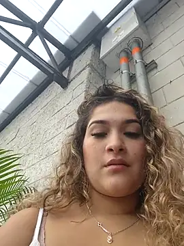 Snapshot of Sara_smiiith211 chatting on 10/26/25, 06:03 Sara smiiith211 online show from 10/26/25, 06:03