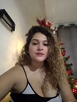 Snapshot of Sara_smiiith211 chatting on 12/05/25, 09:18 Sara smiiith211 online show from 12/05/25, 09:18