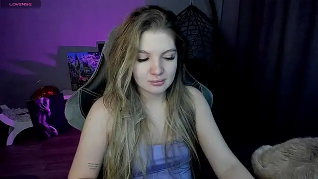 Snapshot of lily_williamss chatting on 02/01/25, 01:02 lily williamss online show from 02/01/25, 01:02