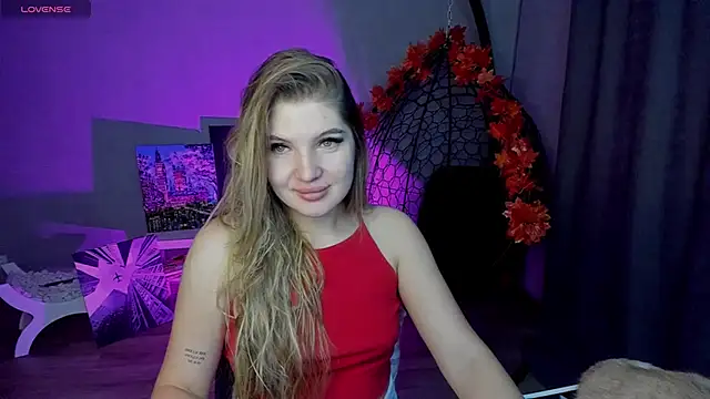 Snapshot of lily_williamss chatting on 09/13/25, 12:10 lily williamss online show from 09/13/25, 12:10