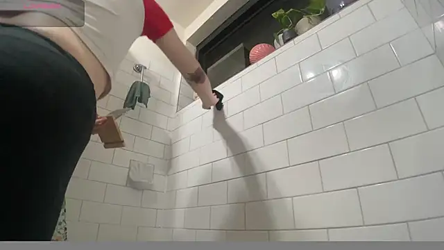 Snapshot of bukkakebae1 chatting on 02/15/25, 06:44 bukkakebae1 online show from 02/15/25, 06:44