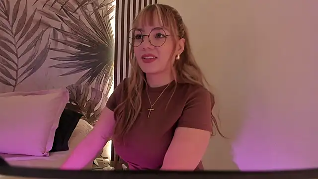 Samaantha-White online show from 04/21/26, 11:16