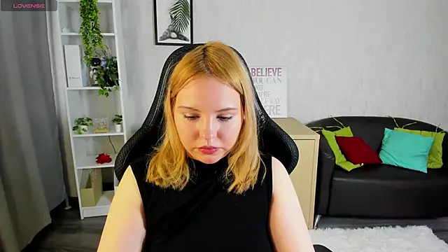 Stacy Luv online show from 02/05/26, 09:03