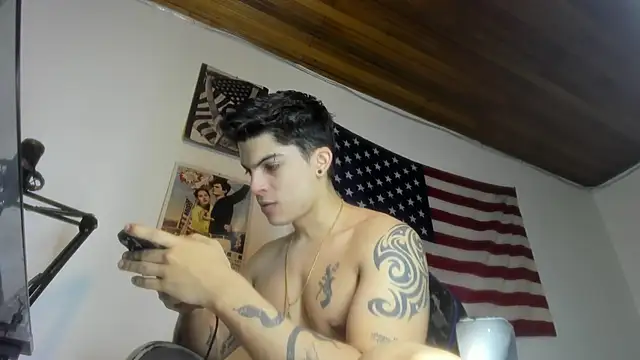 Snapshot of charlie_hotxxx chatting on 02/02/26, 03:05 charlie hotxxx online show from 02/02/26, 03:05