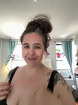 sylviahhh online show from 05/22/26, 03:06