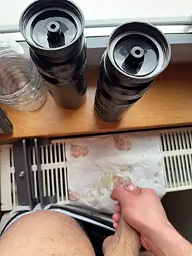 Siggidc2n online show from 03/11/26, 11:16