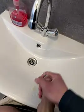 Siggidc2n online show from 03/12/26, 10:10