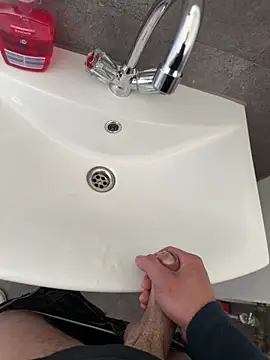 Siggidc2n online show from 04/22/26, 06:49