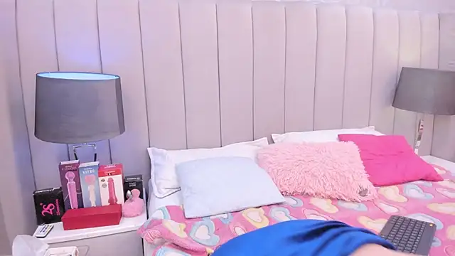 Kendaal Doshi online show from 12/02/25, 01:05