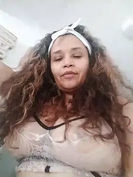 Snapshot of Alma_Sexyy chatting on 03/21/25, 02:18 Alma Sexyy online show from 03/21/25, 02:18