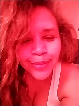 Snapshot of Alma_Sexyy chatting on 10/11/25, 03:43 Alma Sexyy online show from 10/11/25, 03:43