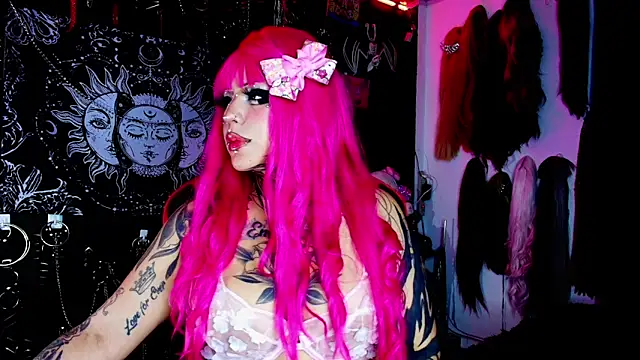 Snapshot of jannaink_ chatting on 06/11/26, 12:32 jannaink online show from 06/11/26, 12:32