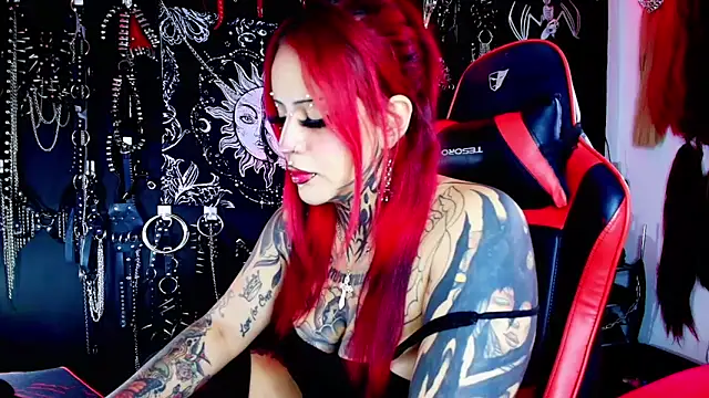 Snapshot of jannaink_ chatting on 06/12/26, 08:41 jannaink online show from 06/12/26, 08:41