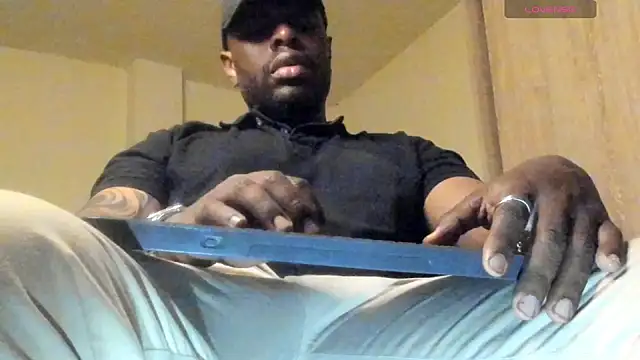 Snapshot of thomas_santtos1 chatting on 07/01/26, 03:12 thomas santtos1 online show from 07/01/26, 03:12