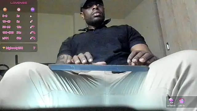 Snapshot of thomas_santtos1 chatting on 07/11/26, 02:20 thomas santtos1 online show from 07/11/26, 02:20