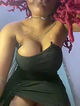 Snapshot of Cherrytowild chatting on 03/10/25, 07:29 Cherrytowild online show from 03/10/25, 07:29