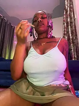 Snapshot of Cherrytowild chatting on 09/19/25, 05:20 Cherrytowild online show from 09/19/25, 05:20