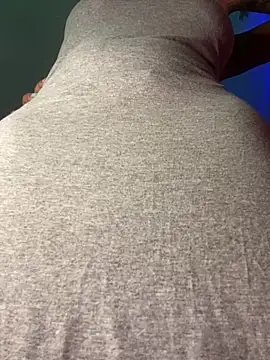 Snapshot of Cherrytowild chatting on 10/05/25, 12:53 Cherrytowild online show from 10/05/25, 12:53