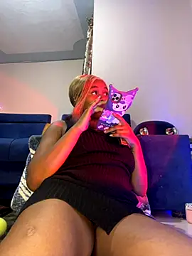 Snapshot of Cherrytowild chatting on 10/13/25, 05:51 Cherrytowild online show from 10/13/25, 05:51