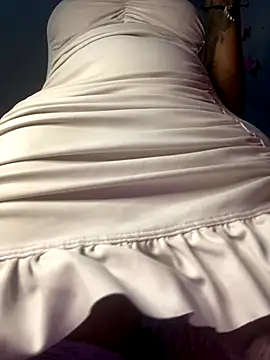 Snapshot of Cherrytowild chatting on 11/12/25, 08:37 Cherrytowild online show from 11/12/25, 08:37