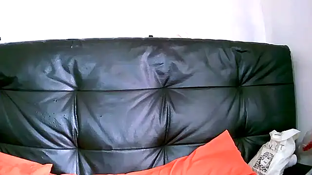 Snapshot of Bustypillows chatting on 03/17/25, 11:42 Bustypillows online show from 03/17/25, 11:42