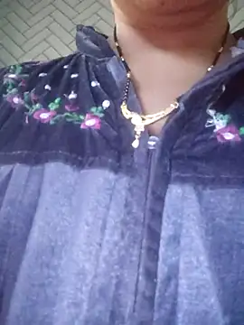 Aaradhya online show from 04/19/26, 12:43