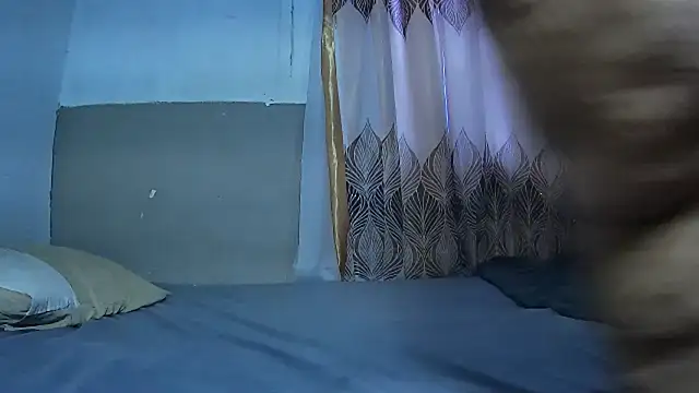 BustyThickyAss online show from 04/28/26, 06:51