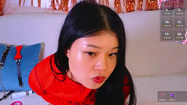 Snapshot of Tina_Kim_ chatting on 06/12/26, 09:19 Tina Kim online show from 06/12/26, 09:19