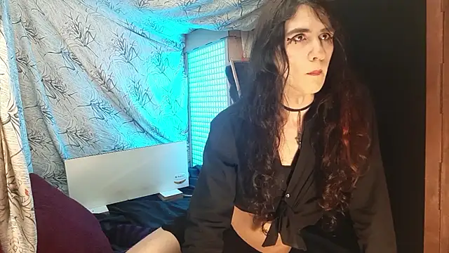 DiiVampy online show from 12/14/25, 09:30