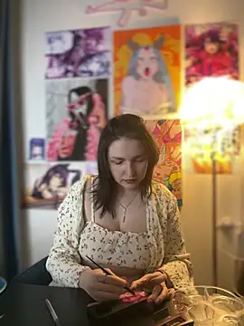 HoneySweetBee online show from 02/22/26, 10:30