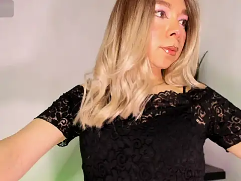 victoria qq online show from 10/25/25, 08:36