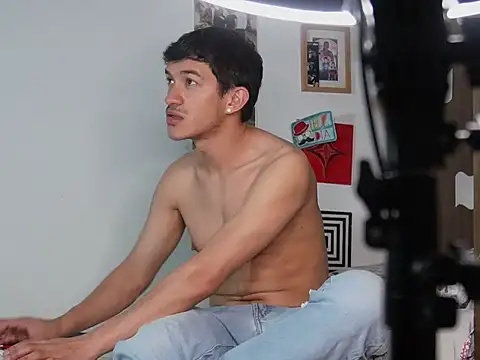 Snapshot of FelipheLive chatting on 09/10/25, 11:38 FelipheLive online show from 09/10/25, 11:38