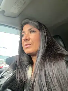 Snapshot of RuslanaXX chatting on 02/27/25, 05:02 RuslanaXX online show from 02/27/25, 05:02