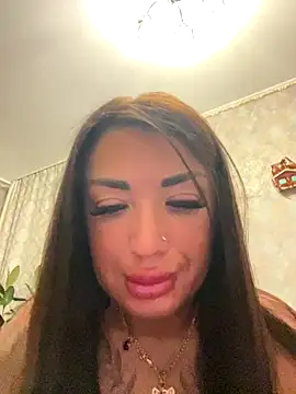 Snapshot of RuslanaXX chatting on 12/05/25, 01:58 RuslanaXX online show from 12/05/25, 01:58