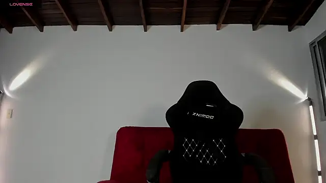 Snapshot of mally_s1 chatting on 03/21/25, 09:34 mally s1 online show from 03/21/25, 09:34