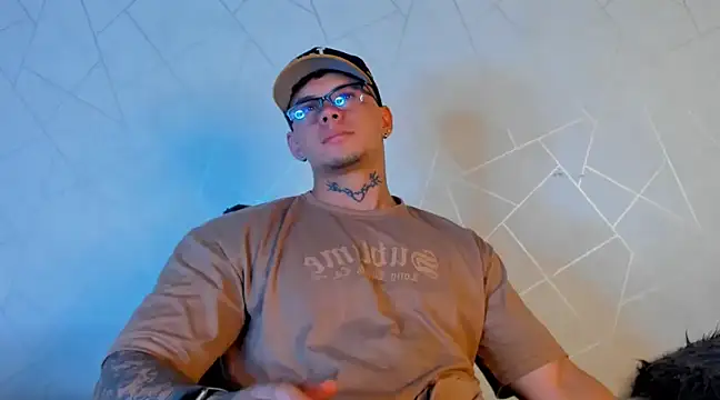 NoahhBrown online show from 01/17/25, 03:34