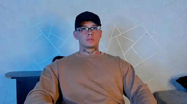 NoahhBrown online show from 01/26/25, 03:38