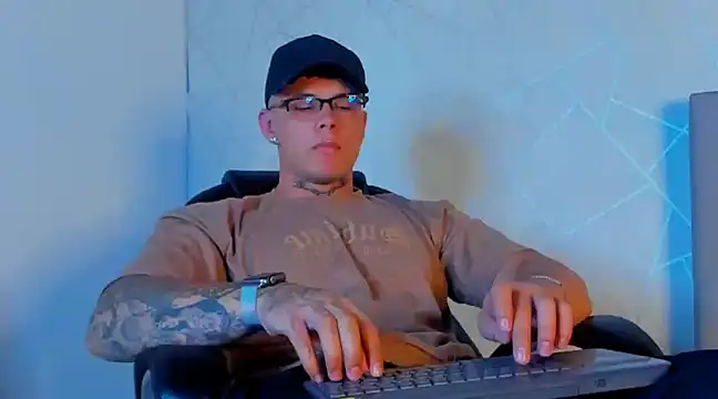 NoahhBrown online show from 01/30/25, 11:55