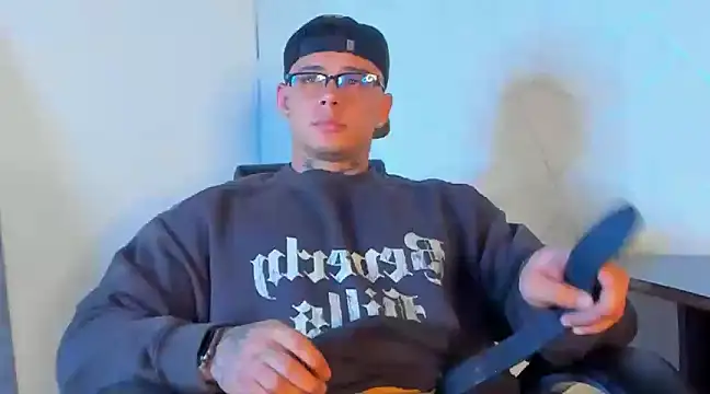 NoahhBrown online show from 02/03/25, 01:09